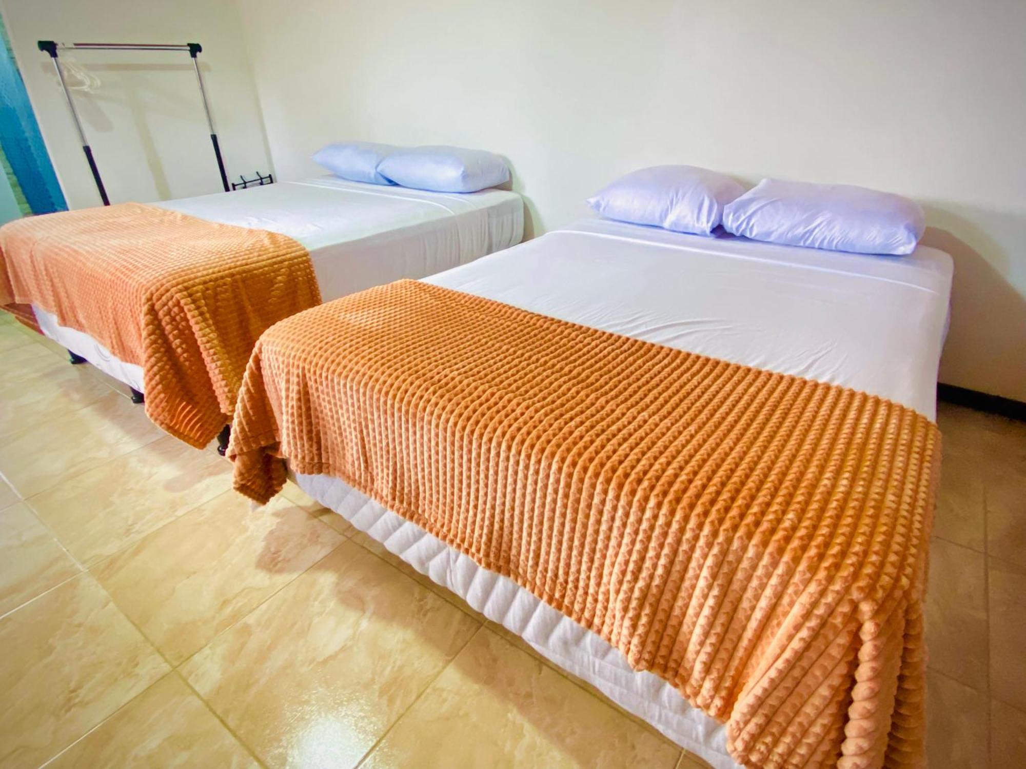 Nomads Family Rooms, Fortuna Town La Fortuna Exterior foto