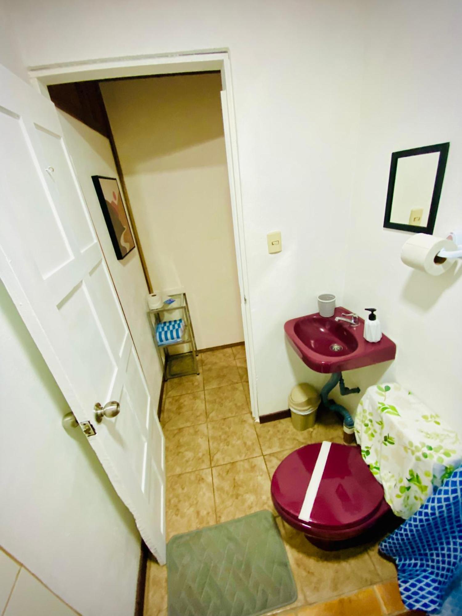 Nomads Family Rooms, Fortuna Town La Fortuna Exterior foto