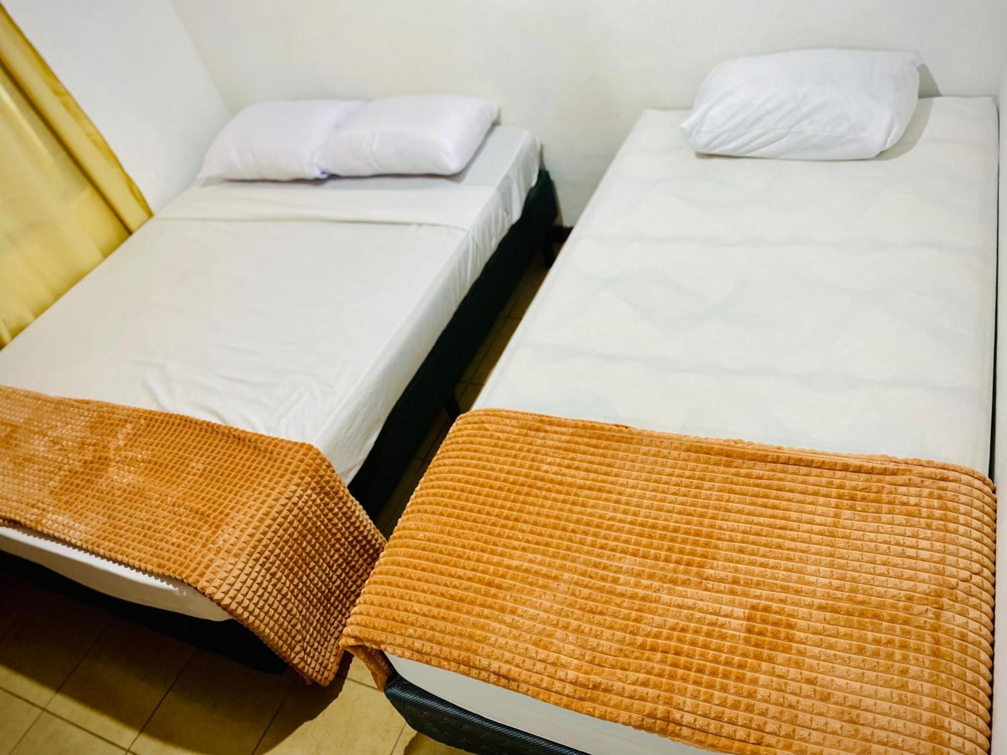 Nomads Family Rooms, Fortuna Town La Fortuna Exterior foto
