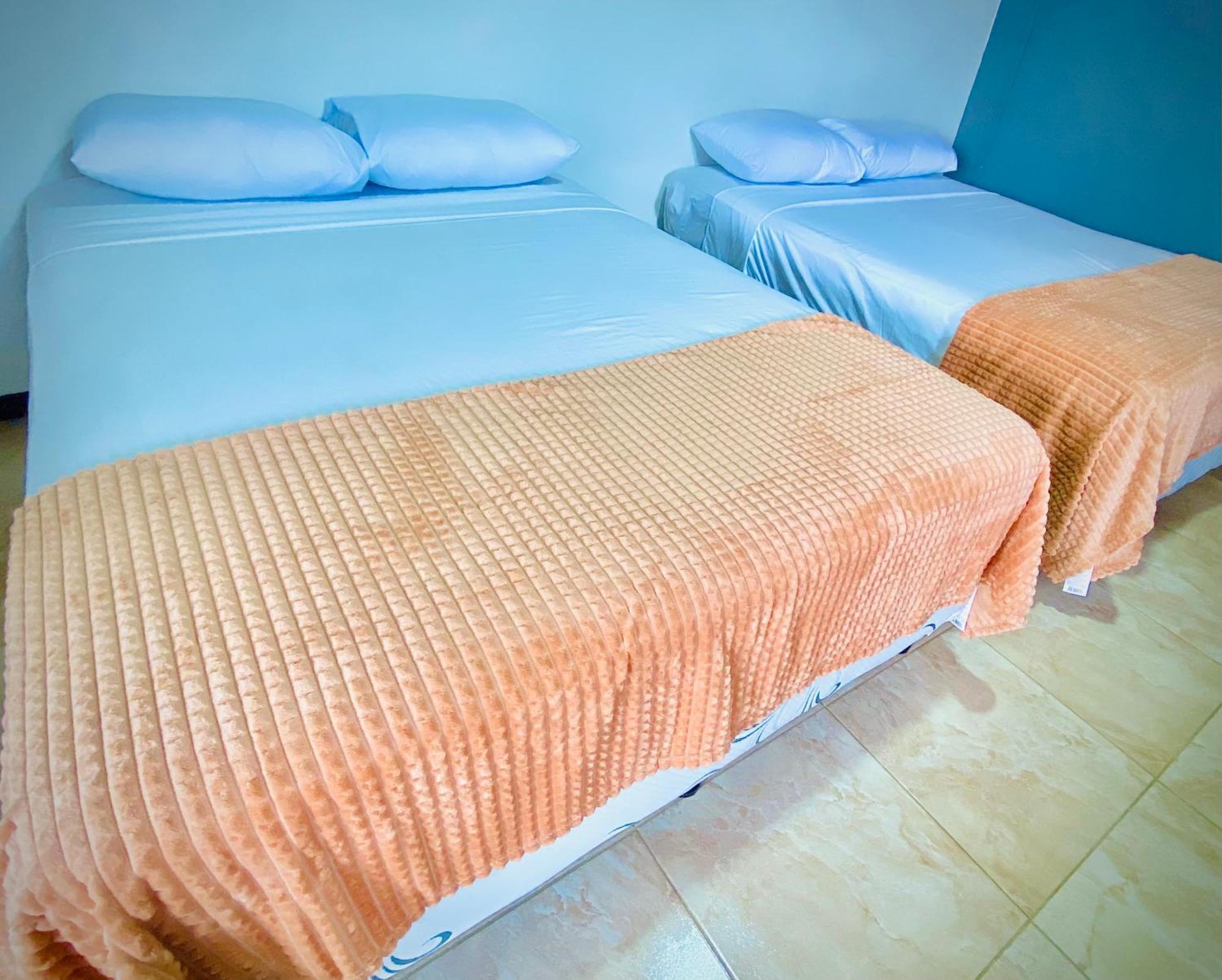 Nomads Family Rooms, Fortuna Town La Fortuna Exterior foto